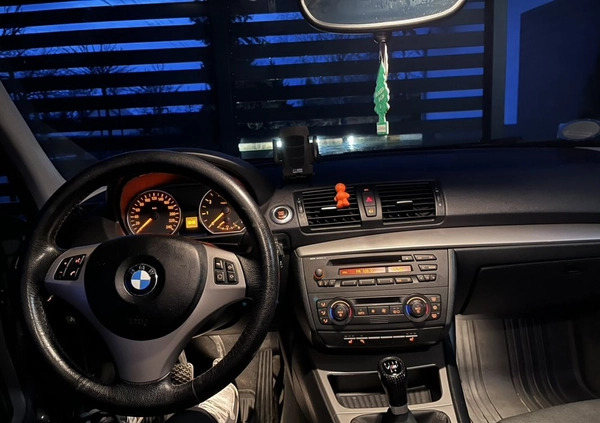 BMW Seria 1 cena 15500 przebieg: 193000, rok produkcji 2005 z Szczecin małe 562